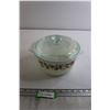 Image 1 : Pyrex Casserole Dish with Lid