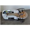 Image 1 : ** Delta Scroll Saw - Runs - No Saw Blade