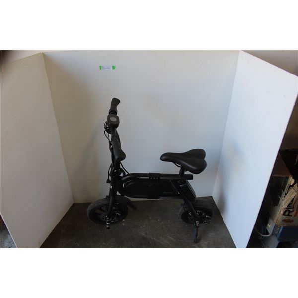 ** Sprinter E-Bike - Powers On