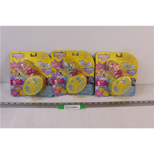 (3) Fingerlings Mini Toy Sets