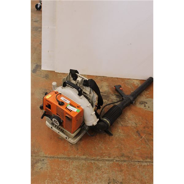 * Stihl Gas Powered Leaf Blower Backpack - Untested