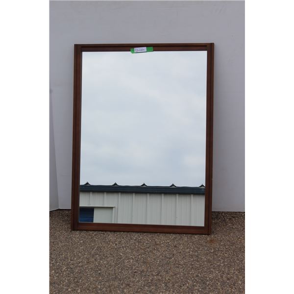 ** MCM Victoriaville Mirror - 30" x 41"