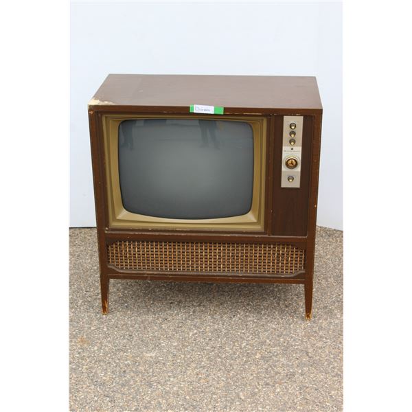 ** Vintage Tv in Stand (as is) - 31" x 16" 32"