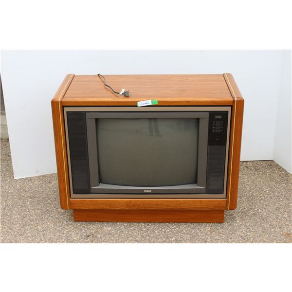 ** Vintage RCA Tv in Swivel Stand (untested) - 38" x 17.5" x 29.5"