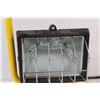 Image 2 : Jobsite Work Light - Works