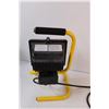 Image 3 : Jobsite Work Light - Works