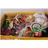 Image 5 : Lot of Christmas Ornaments - Various