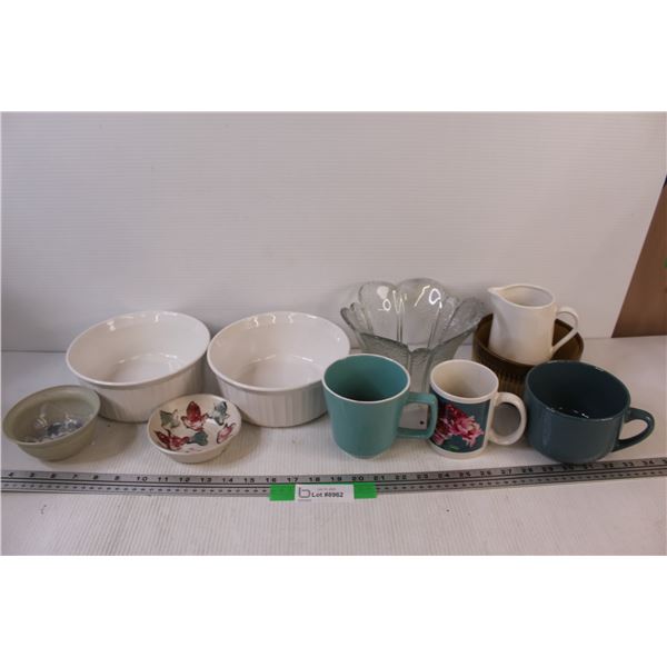 (6) Bowls - Various Sizes, (3) Mugs