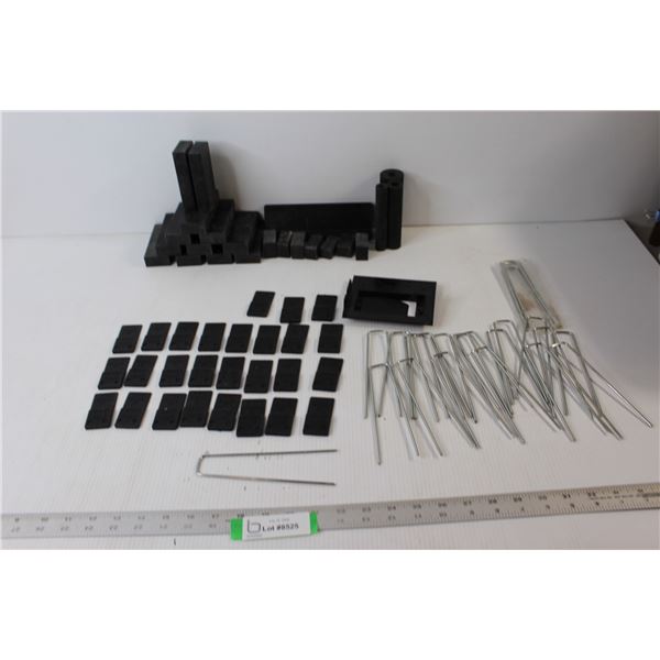 Laminate Flooring Spacers, Metal Pegs