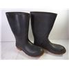 Image 2 : (2) Pairs of Rubber Boots-Size 6 and Size 3
