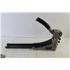Image 4 : Ducting Elbows - Hand Boxer Stapling Machine - Mixer End for Drill