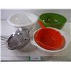 Image 1 : (6) Assorted Size Strainers and (1) Green Plastic Bowl