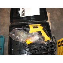 DEWALT SCREWDRIVER