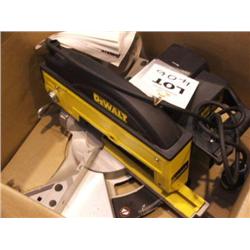 DEWALT TABLE SAW