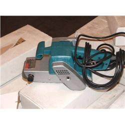 BELT SANDER