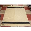 Image 1 : ANTIQUE WOOL HUDSON BAY 3 POINT BLANKET