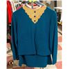 Image 1 : 1960S JOSEPH RIBKOFF GREEN TOP & SKIRT SZ SM