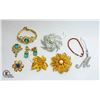Image 1 : LOT ASSORTED VINTAGE BROOCHES