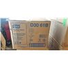 Image 2 : NEW CASE OF TORK DISPENSER NAPKIN, LOWFOLD, WHITE