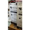 Image 2 : 2 OPEN BOX CENTOCO ELONGATED TOILET SEATS