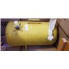 Image 2 : AIR TANK AND FIRE EXTINGUISHER