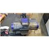 Image 2 : SHARK PET PRO CORDLESS VACUUM WITH ACCESSORIES AND CHARGER TESTED AND WORKING