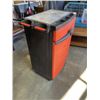 Image 2 : PLASTIC ROLLING SHOP CART