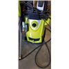 Image 2 : SUN JOE PRESSURE WASHER WITH EXTRA ATTACHMENT