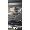 Image 2 : HUSKY 8 GALLON AIR COMPRESSOR