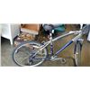 Image 2 : SCHWINN ALUMINUM BIKE