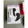 Image 2 : 2 NINTENDO SWITCH CARRY CASES AND META QUEST 3 PERFORMANCE GRIPS