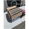 Image 2 : BOX OF RECORDS AND TRUMP BOARD GAME