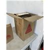Image 2 : 5 CRISTAL COLOR VASES - 4 MEDIUM, 1 LARGE