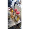 Image 2 : WOK PAN, SPICES, DRINK MIX, STEAK KNIVES