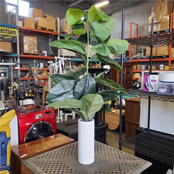 ARTIFICIAL PLANT IN VASE