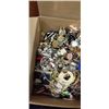 Image 2 : APPROX 20LBS OF ESTATE JEWELLERY