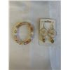 Image 2 : 5 ASSORTED SEMI PRECIOUS STONES WITH MOKITE MIX TUMBLED STONES, CRYSTAL EARRINGS AND CARNELIAN BRACE