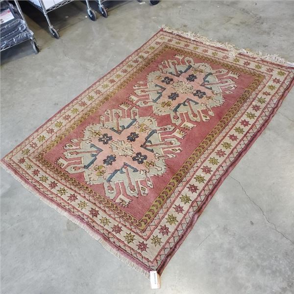ANTIQUE 4' X 6' TURKISH AREA CARPET