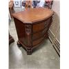Image 8 : ORANTE CARVED DRESSER WITH MIORROR AND NIGHTSTAND