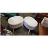 Image 1 : TWO FOOT STOOLS