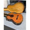Image 2 : KASUGA ACOUSTIC GUITAR, G-250 IN HARD CASE