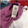 Image 2 : LOT OF SIZE MEDIUM (6-7YRS) CLOTHING