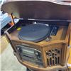 Image 2 : VINTAGE ERMERSON RECORD PLAYER