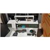 Image 2 : ELECTRONIC SINGER SEWING MACHINE #9020 IN ORIGINAL BOX