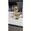 Image 1 : VINTAGE BRASS CHANDELIER
