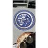 Image 2 : ANTIQUE MASONS ENGLAND 4 PIECE TUREEN WITH ANTIQUE PLATTERS, MUGS AND GEM MASON JAR