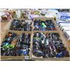 Image 1 : 4-Tray of Fashion Sunglasses - 4 X $