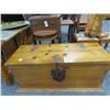 Image 1 : Pine Trunk w/Cast Trim
