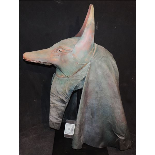 MUMMY THE 1999 ANUBIS MASK WORN BY PRIEST WHO WRAPS UP IMHOTEP IN THE SARCOPHAGUS