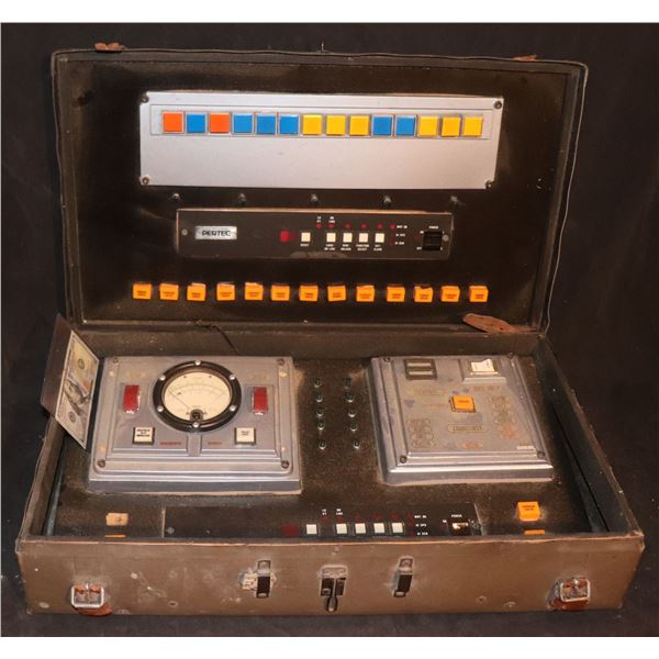 BOND MISSION IMPOSSIBLE SECRET AGENT REMOTE DETONATOR MILITARY MEDICAL BRIEF CASE 1